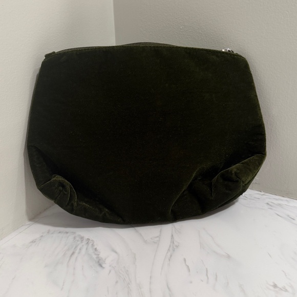 NWT velvet cosmetic bag with beaded martini design and silver tassel - Picture 4 of 6